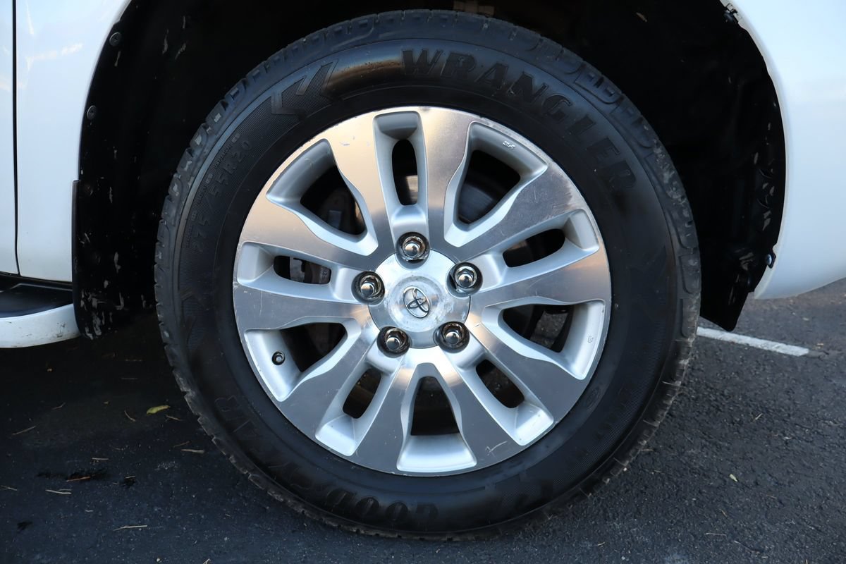 Used 2013 Toyota Sequoia Platinum AWD/4WD image 47