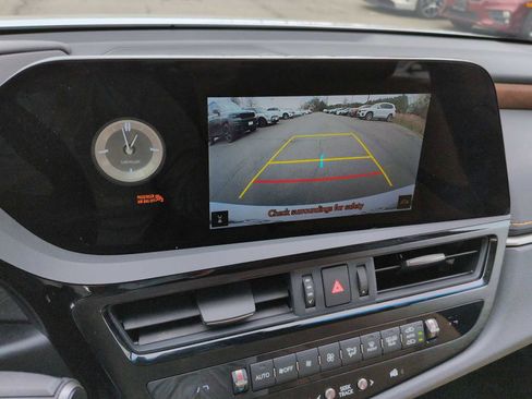 Used 2024 Lexus ES 350 w/ Premium Package image 31