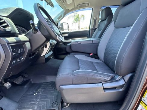 Certified 2016 Toyota Tundra SR5 w/ TRD Off Road Package AWD/4WD image 24