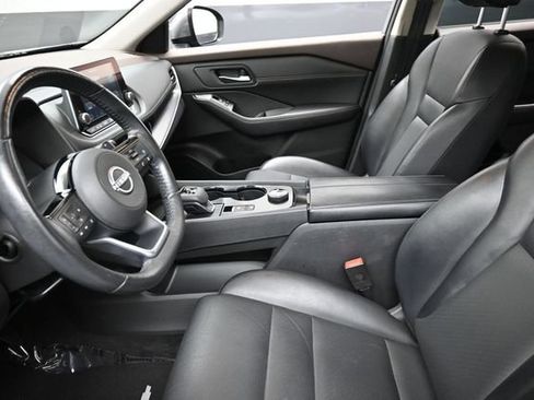 Used 2022 Nissan Rogue SV w/ SV Premium Package AWD/4WD image 16