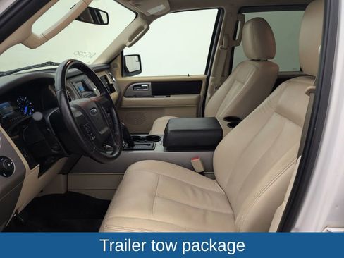 Used 2015 Ford Expedition EL XLT image 4
