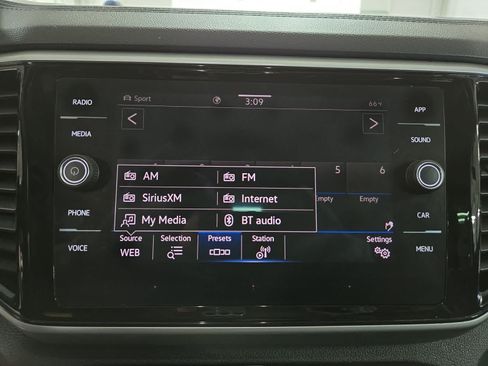 Used 2023 Volkswagen Atlas SE w/ Panoramic Sunroof Package AWD/4WD image 26