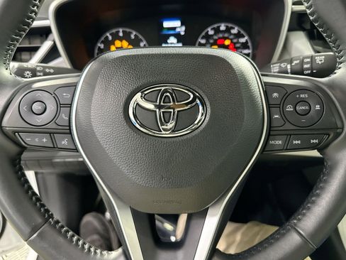 Used 2023 Toyota Corolla SE image 19