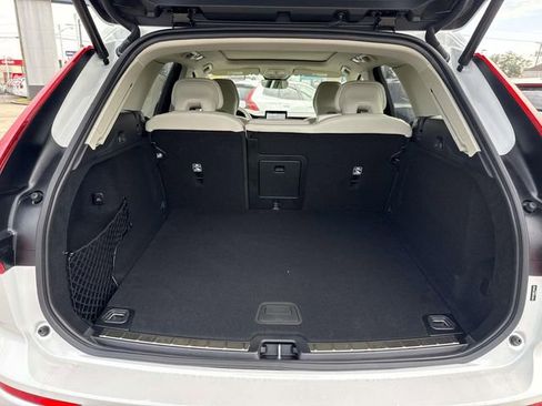 New 2026 Volvo XC60 B5 Ultra w/ Climate Package image 11