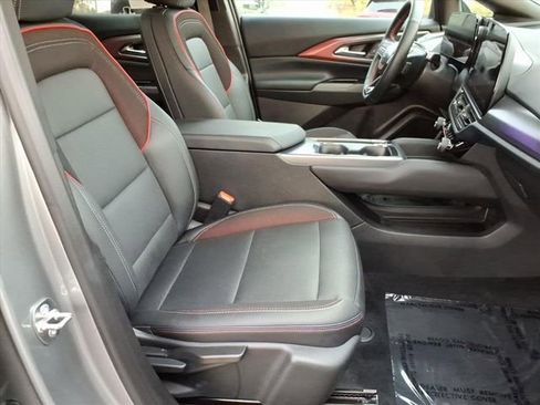 Used 2024 Chevrolet Equinox EV RS image 25