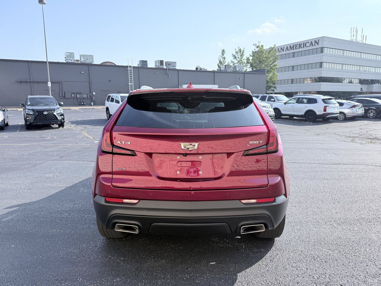 Used 2023 Cadillac XT4 Luxury w/ Cold Weather Package AWD/4WD image 4