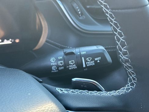 New 2025 Jeep Grand Cherokee Limited w/ Black Appearance Package AWD/4WD image 18