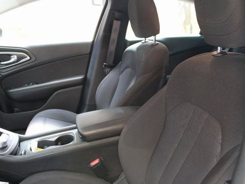 Used 2015 Chrysler 200 LX image 15