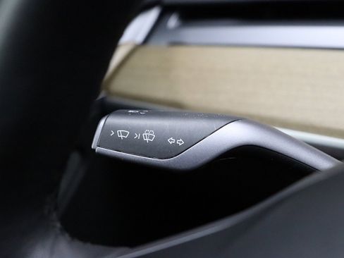 Used 2023 Tesla Model 3 Standard Range image 38