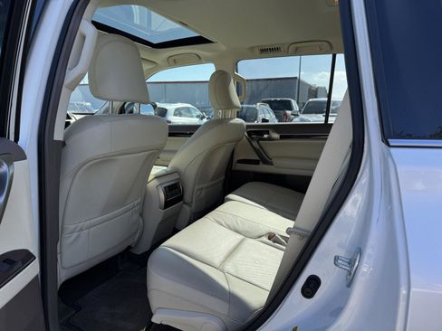 Used 2019 Lexus GX 460 Premium image 17