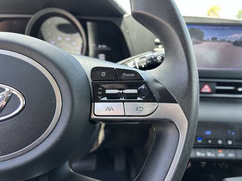 Used 2023 Hyundai Elantra SEL w/ Preferred Accessory Package FWD image 31