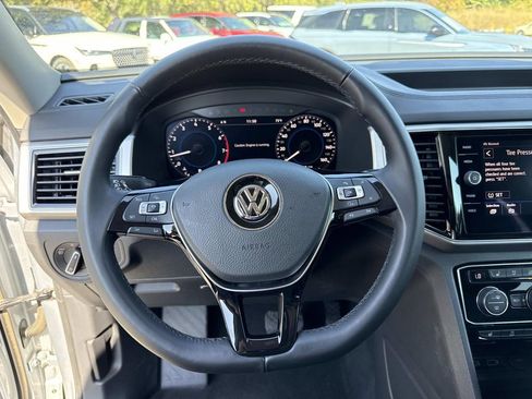 Used 2018 Volkswagen Atlas SEL Premium image 26