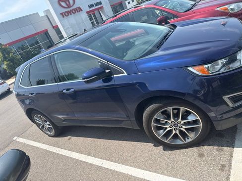 Used 2016 Ford Edge Titanium w/ Equipment Group 302A AWD/4WD image 4