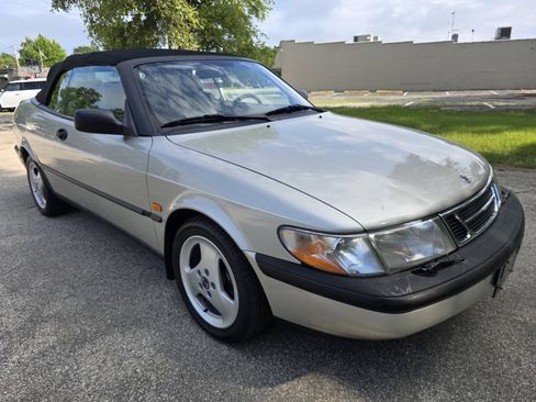 Used 1997 Saab 900 SE Turbo FWD image 3
