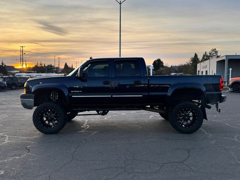 Used 2006 Chevrolet Silverado 2500 LT w/ Onstar Plus Package image 4