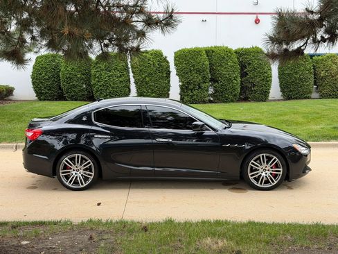 Used 2015 Maserati Ghibli S Q4 AWD/4WD image 4