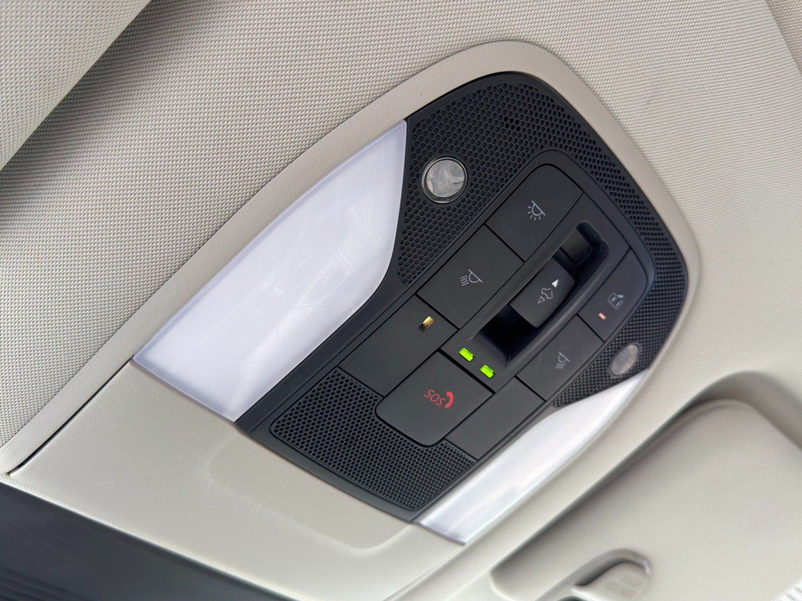Used 2021 INFINITI QX50 FWD image 36