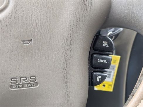 Used 2004 Oldsmobile Alero GL image 25