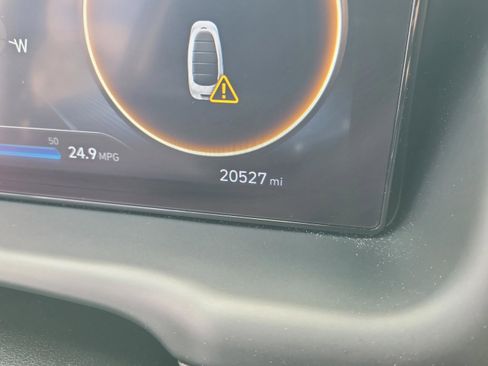 Certified 2022 Hyundai Tucson Limited w/ Cargo Package image 27