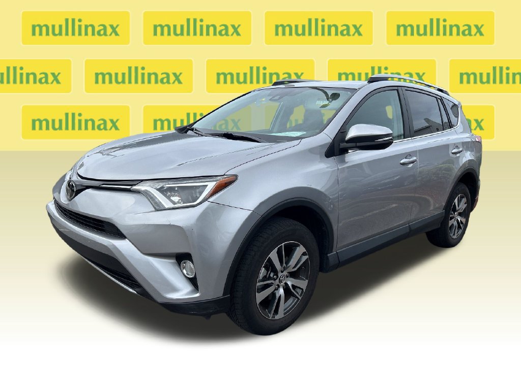 Used 2017 Toyota RAV4 XLE FWD image 6