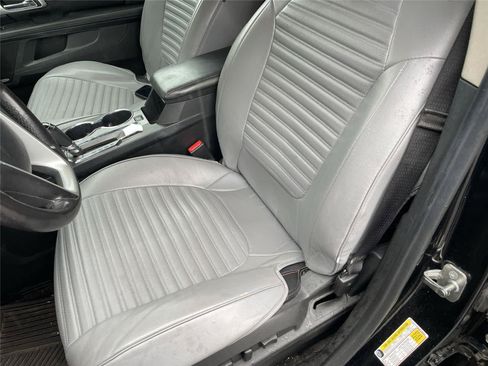 Used 2016 GMC Terrain SLT w/ Open Road Package AWD/4WD image 12