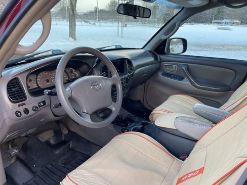 Used 2004 Toyota Sequoia SR5 image 40