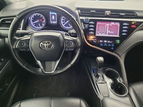 Used 2019 Toyota Camry SE image 22