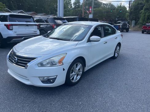 Used 2013 Nissan Altima 2.5 SL FWD image 6