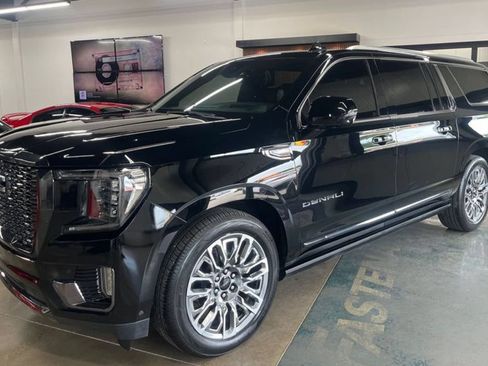 Used 2023 GMC Yukon XL Denali Ultimate AWD/4WD image 1