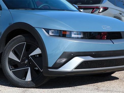 New 2026 Hyundai Ioniq 5 SEL image 2