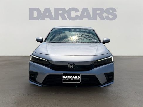 Used 2022 Honda Civic Touring image 2