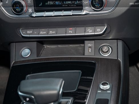 Used 2021 Audi Q5 2.0T Premium w/ Convenience Package image 26
