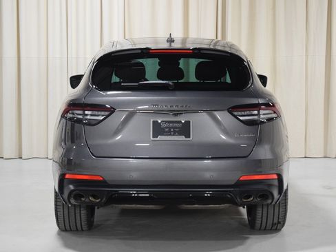 Used 2022 Maserati Levante Modena image 13