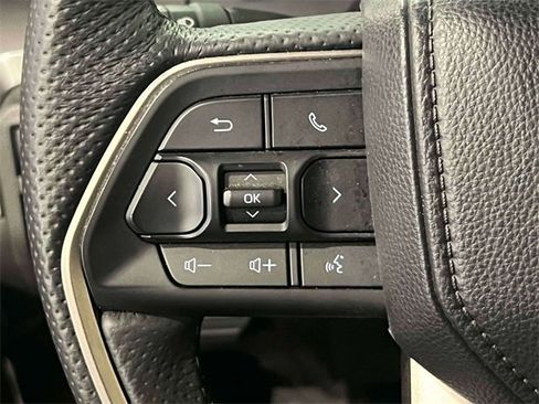 Certified 2025 Toyota Tacoma TRD Off-Road image 25