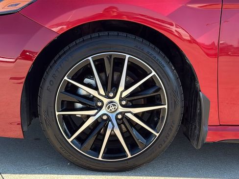 Used 2023 Toyota Camry SE image 30