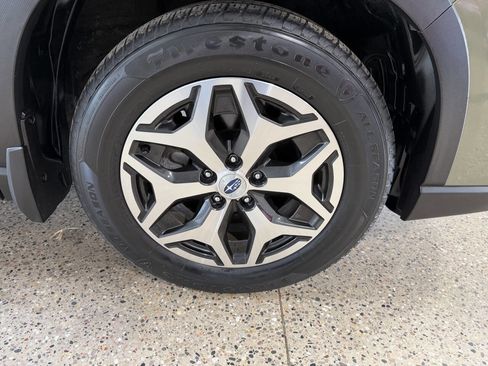 Used 2021 Subaru Forester Premium AWD/4WD image 37