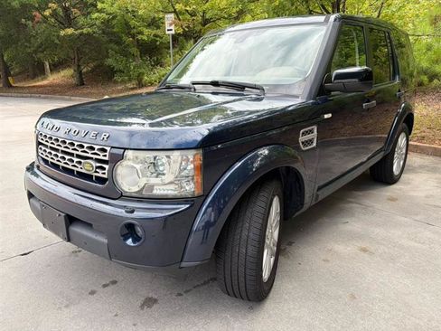 Used 2011 Land Rover LR4 HSE LUX AWD/4WD image 3