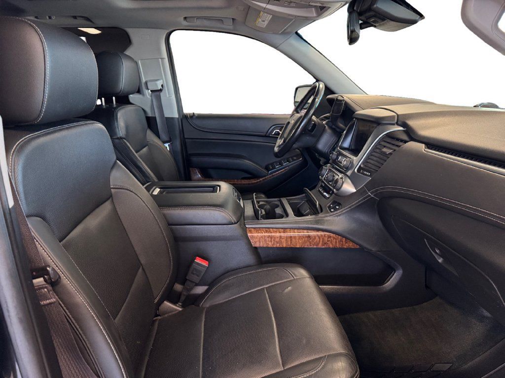 Used 2015 Chevrolet Suburban LTZ AWD/4WD image 17
