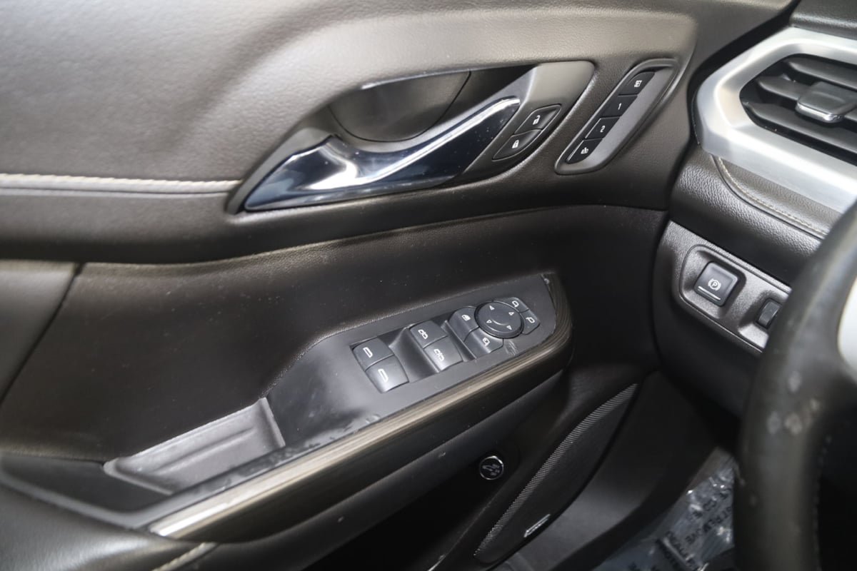 Used 2023 GMC Acadia SLT w/ Elevation Edition AWD/4WD image 29