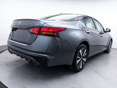 Used 2021 Nissan Altima 2.5 SV w/ SV Premium Package image 14