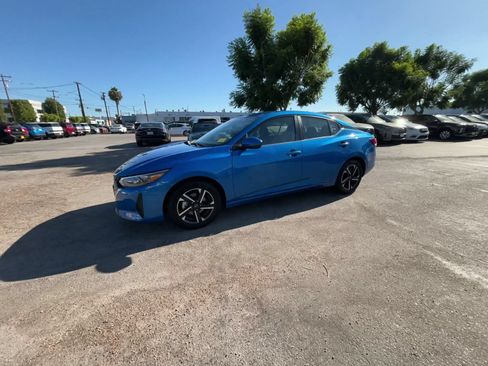 Used 2025 Nissan Sentra SV FWD image 7