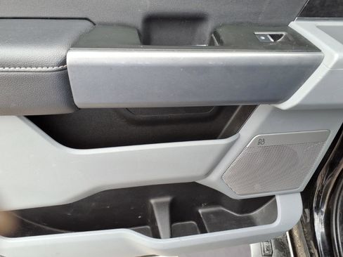 Used 2023 Ford F250 XLT w/ XLT Premium Package image 11