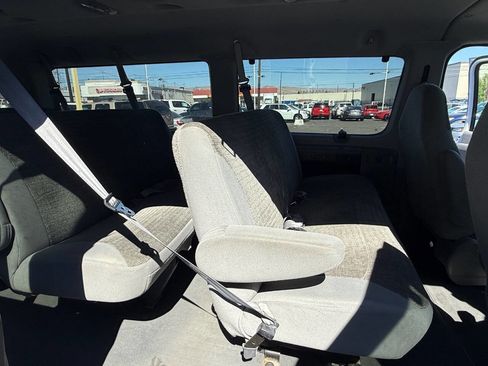 Used 2003 Ford E-350 and Econoline 350 XL image 13