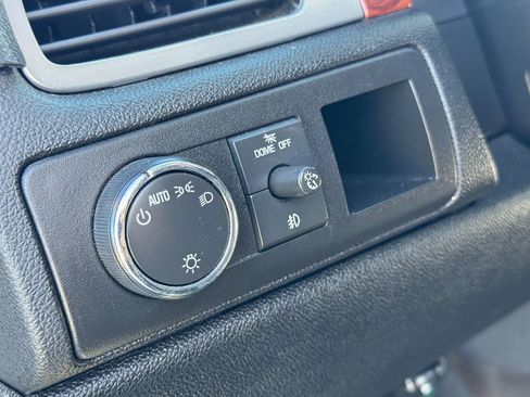 Used 2009 Chevrolet Suburban LTZ image 46