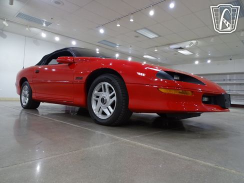 Used 1995 Chevrolet Camaro Z28 image 22