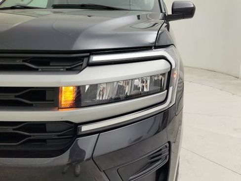 Used 2024 Ford Expedition XLT RWD image 28