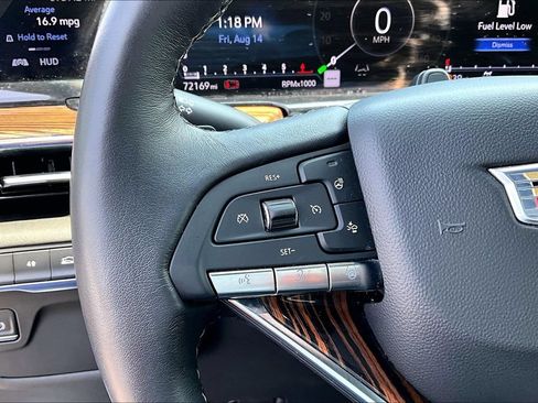Used 2024 Cadillac Escalade ESV Premium Luxury AWD/4WD image 13