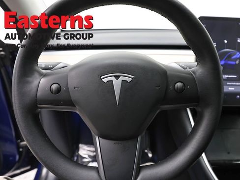 Used 2020 Tesla Model Y Long Range AWD/4WD image 10
