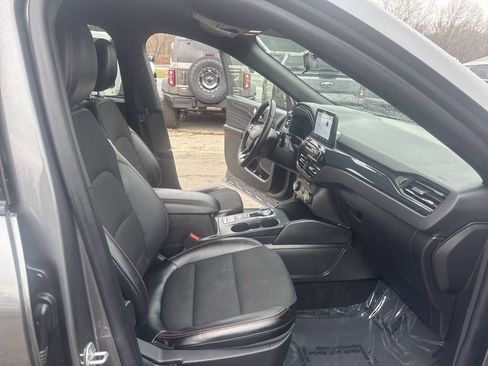 Used 2025 Ford Escape ST-Line Select image 23