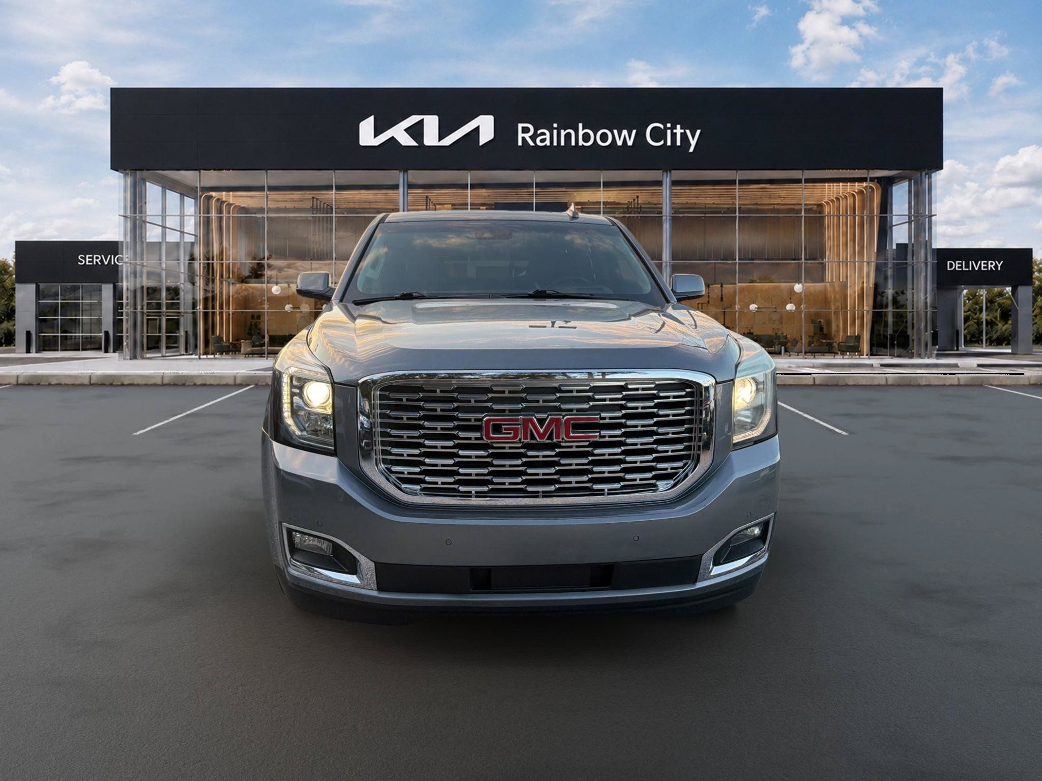 Used 2020 GMC Yukon Denali w/ Denali Ultimate Package AWD/4WD image 2